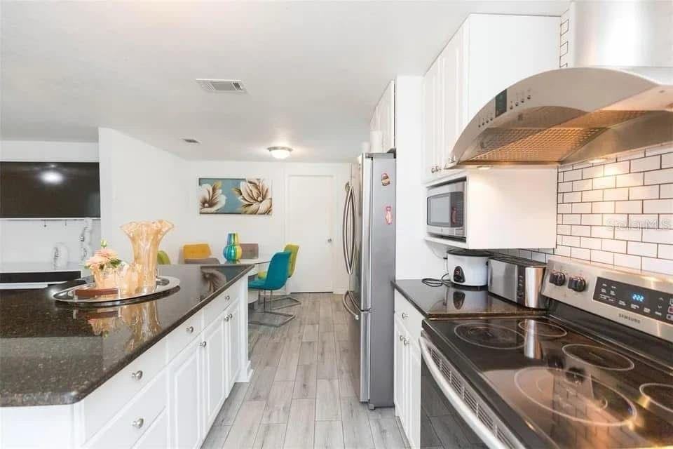 2804 Cedaridge Dr #2804 - Photo 7 of 22