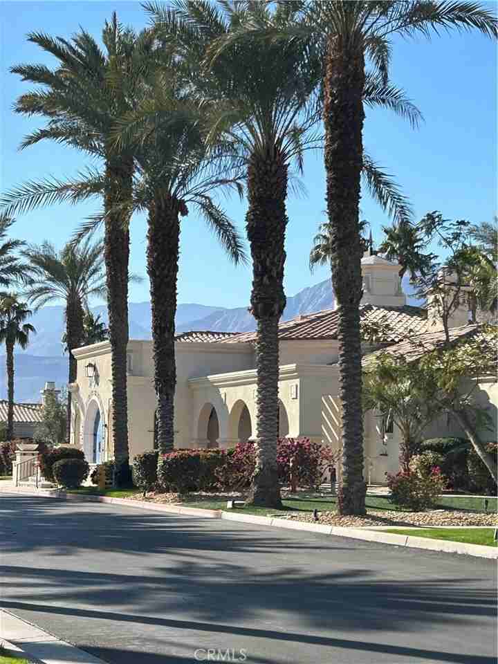 57420 Via Vista #57420 - Photo 2 of 15