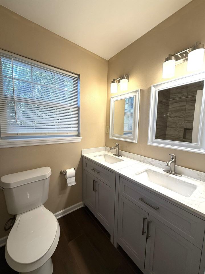 1113 Buckingham Drive #1113 - Photo 2 of 12