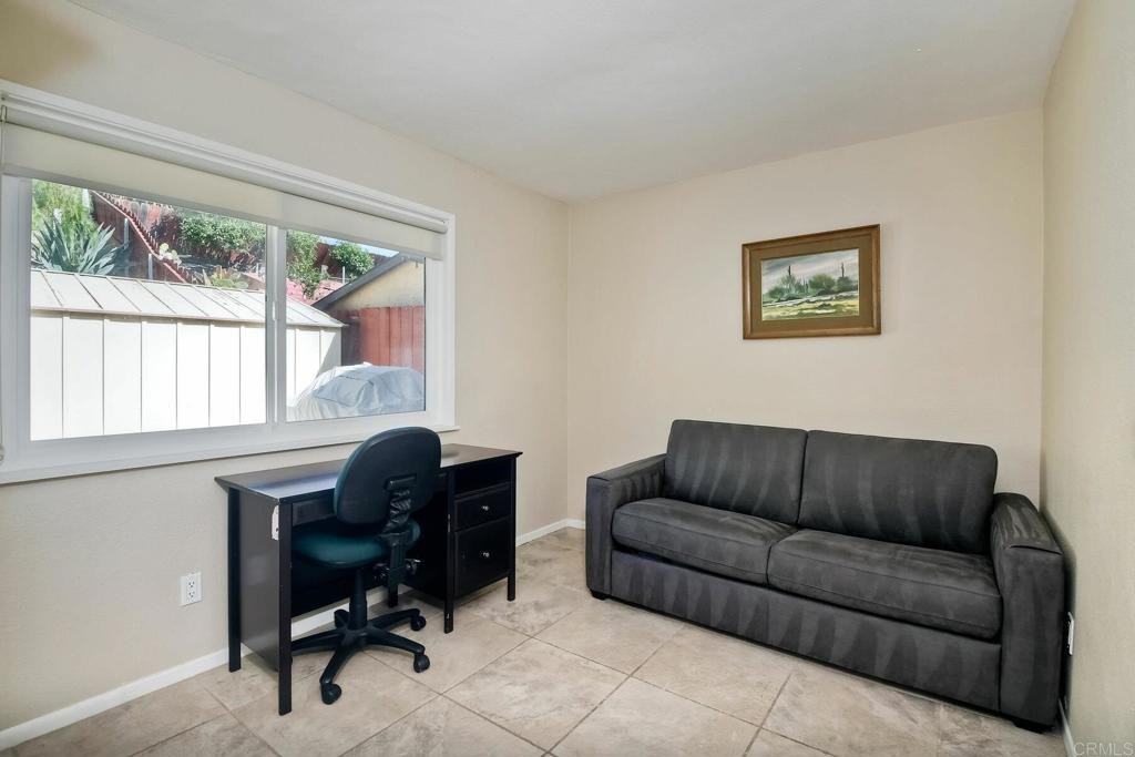 4524 Royal Oak Drive #4524 - Photo 4 of 23