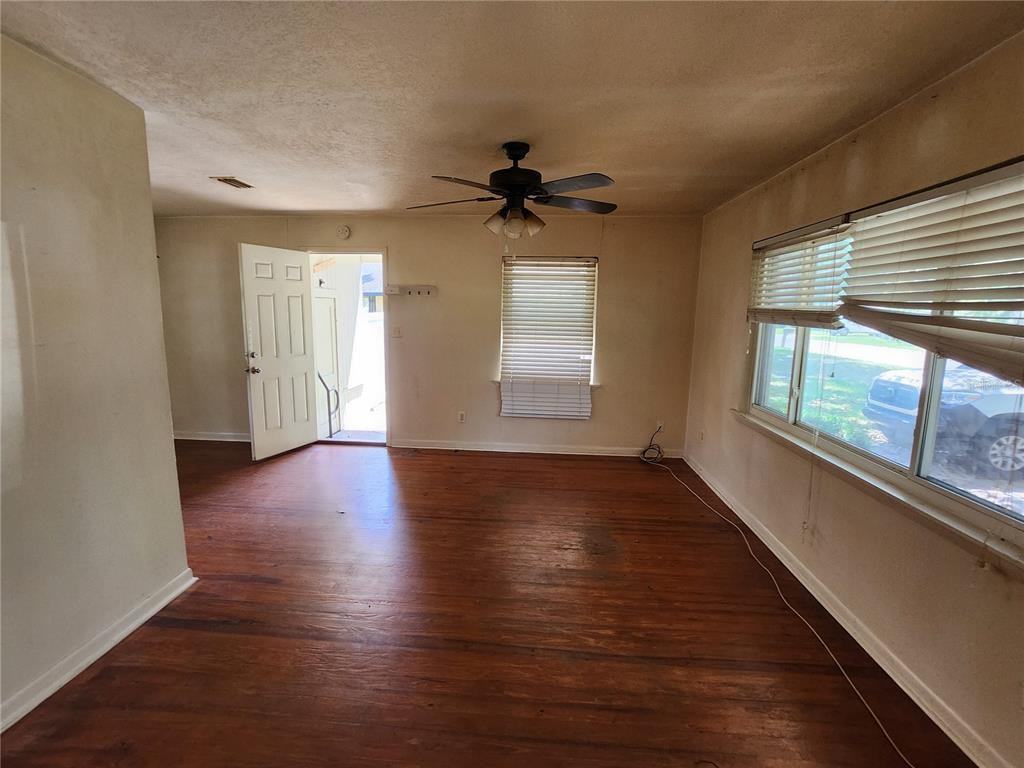 1621 Ne 29th St #1621 - Photo 6 of 9