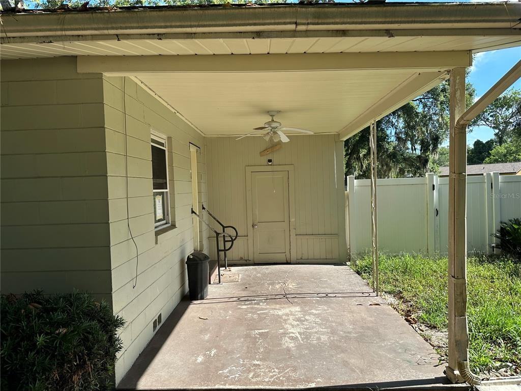 1621 Ne 29th St #1621 - Photo 7 of 9