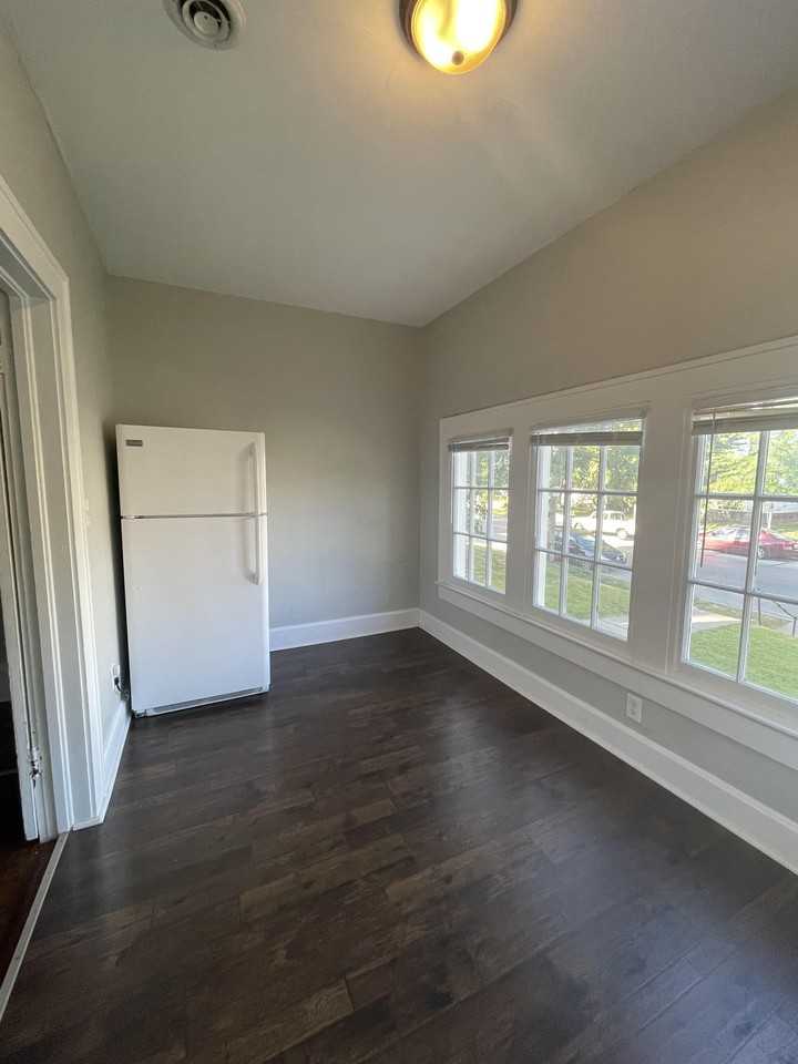 1217 S 7th St #1 - Photo 4 of 9