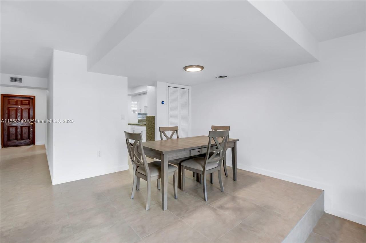 3827 Northeast 166th Street #3827 - Photo 2 of 50