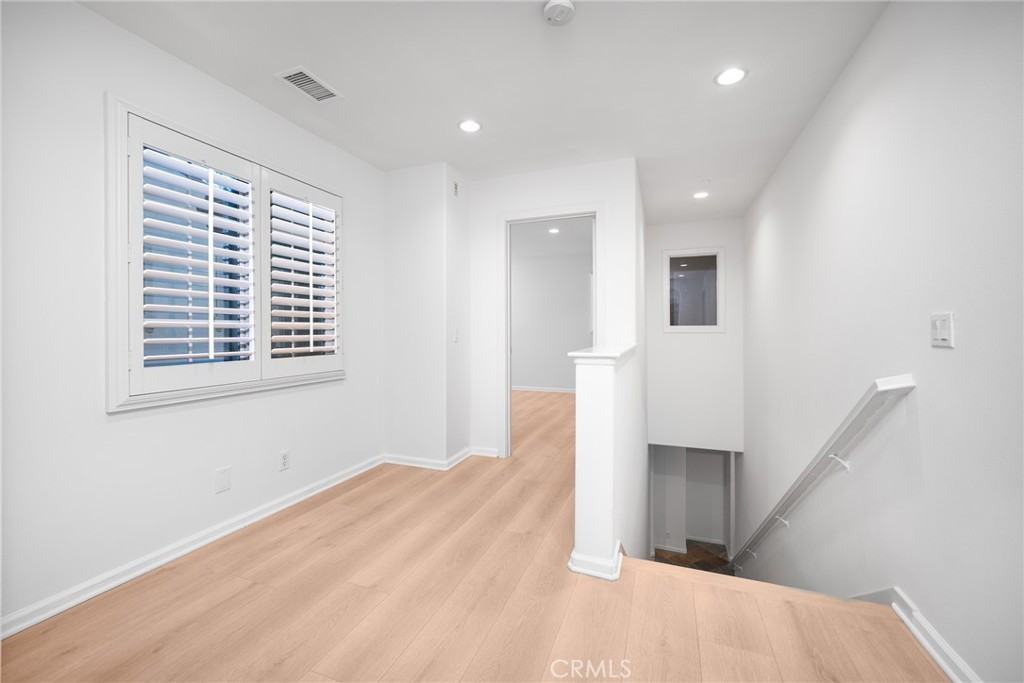 70 Latitude #70 - Photo 3 of 27