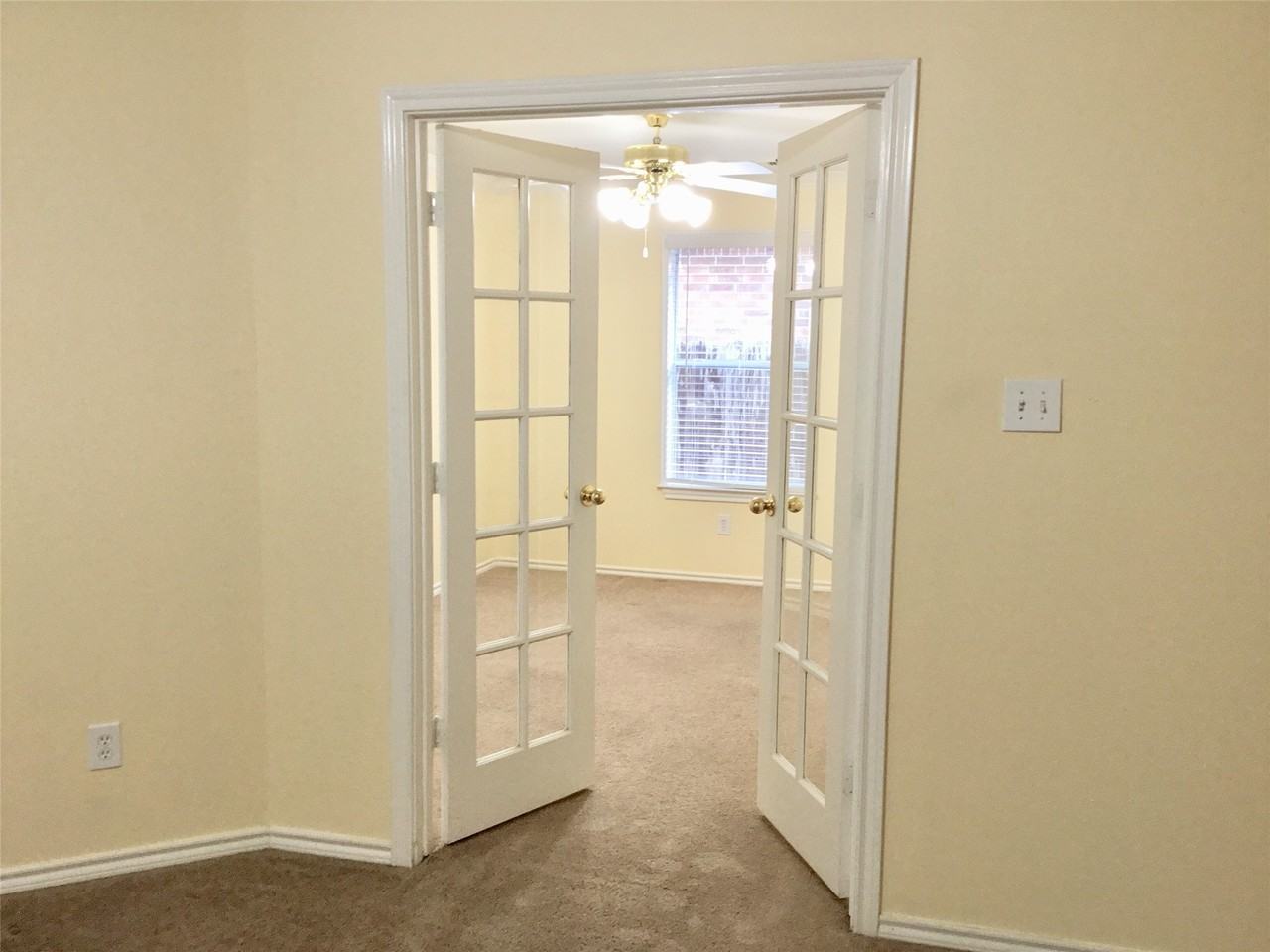 114 North Queenscliff Circle #114 - Photo 7 of 35