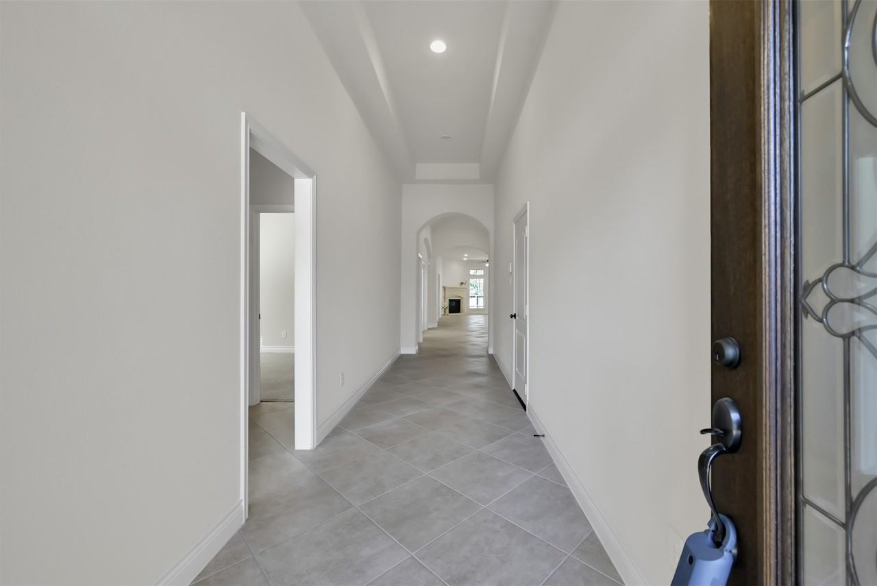 150 North Greatwood Glen Place #150 - Photo 4 of 37