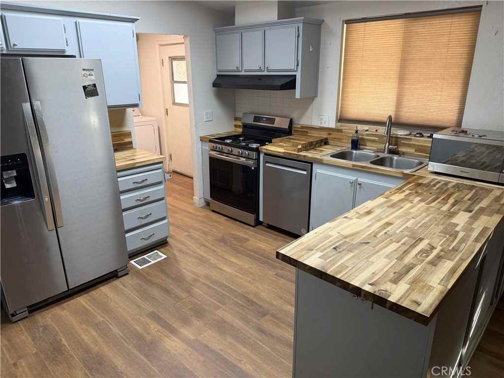 381 Amador Rd #381 - Photo 3 of 9