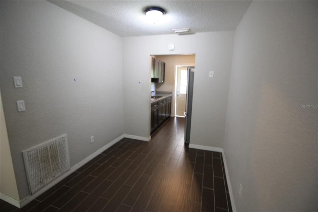 6101 Southeast Foss Road #6101-4 - Photo 2 of 19