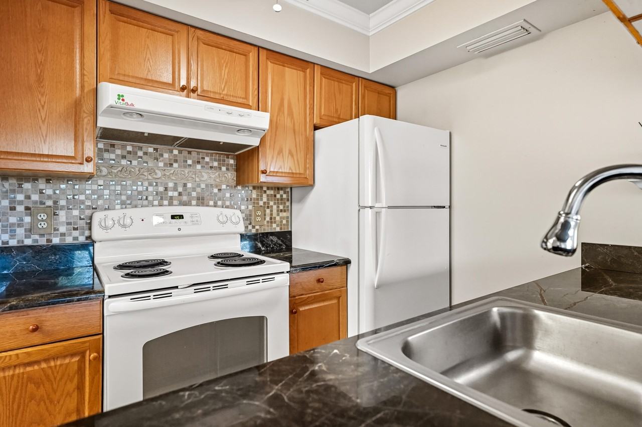 7091 Golf Colony Court #7091-203 - Photo 4 of 21