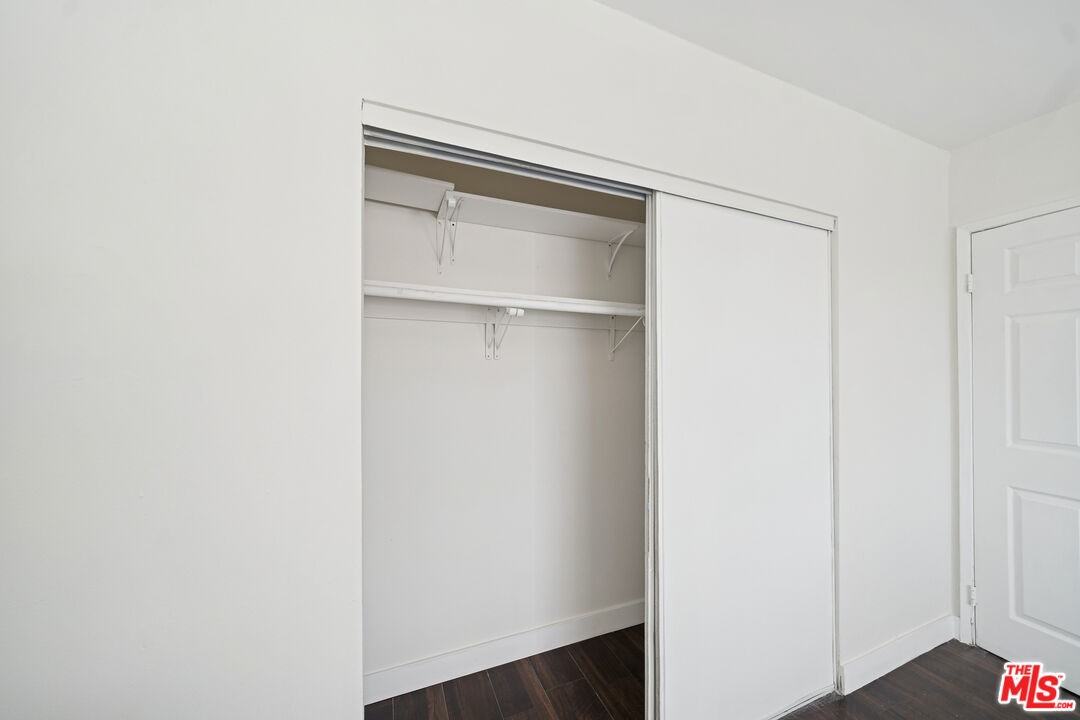 5380 Romaine St #5380-4 - Photo 3 of 12