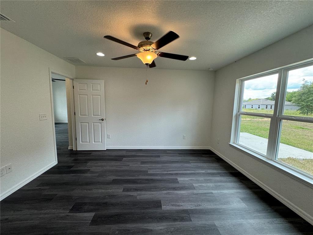 91 Maple Dr #91 - Photo 3 of 15