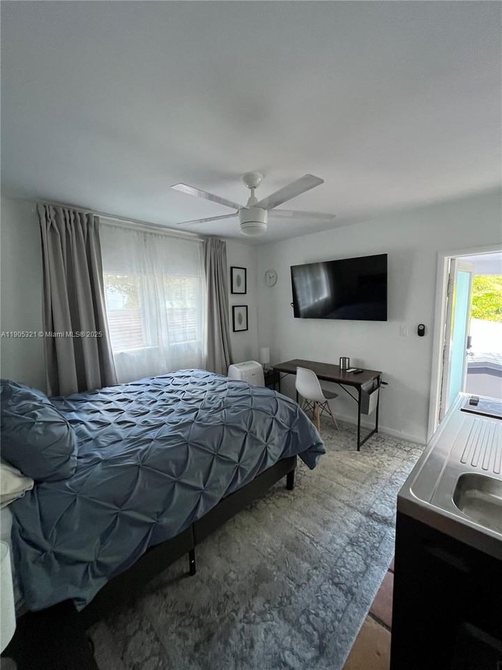 Victoria Park #312F - Photo 2 of 10