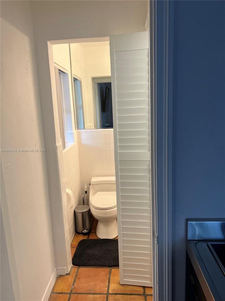 Victoria Park #312F - Photo 4 of 10