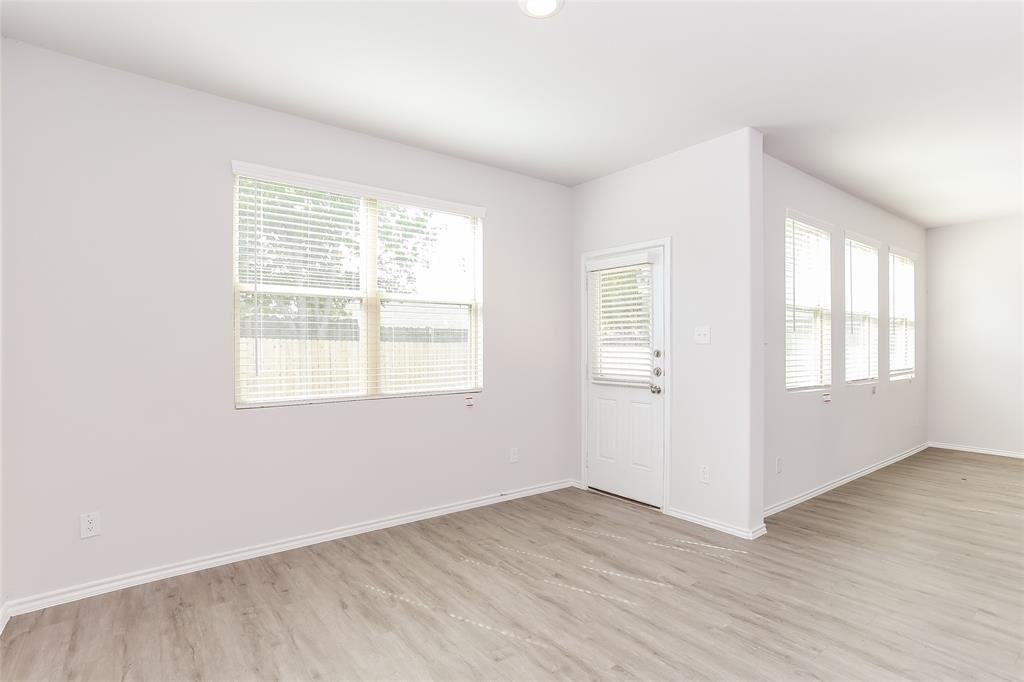 8317 Camellia Tree Ct #8317 - Photo 3 of 20