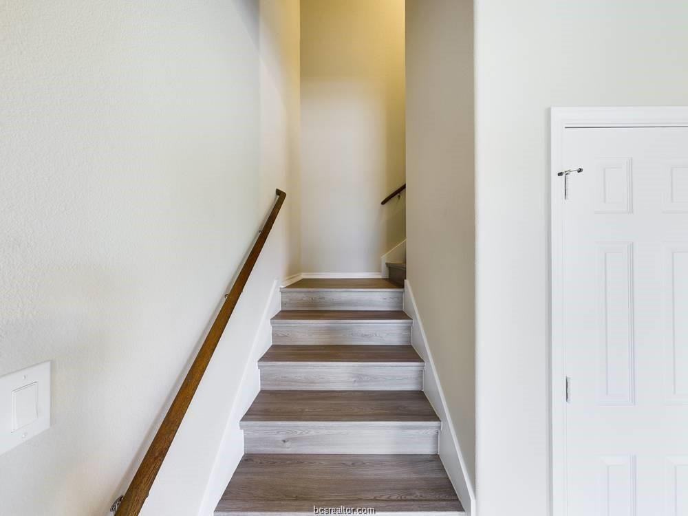 2910 Town Square Ave #2910-2111 - Photo 5 of 9