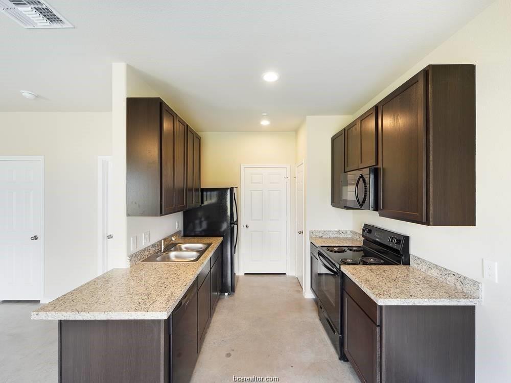 2910 Town Square Ave #2910-2111 - Photo 7 of 9