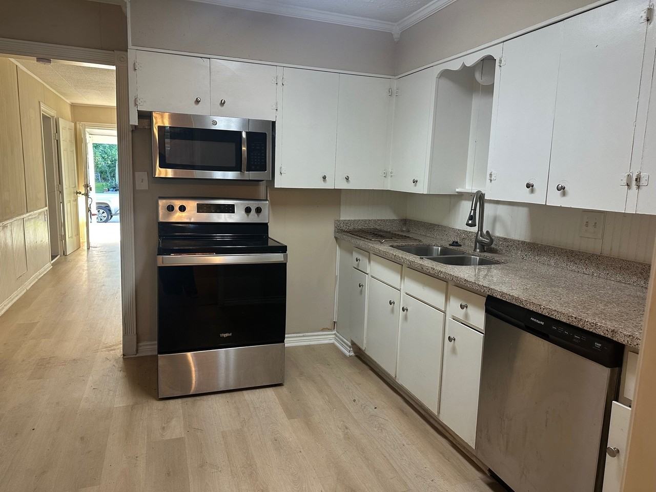 324 Azalea St #324 - Photo 2 of 7