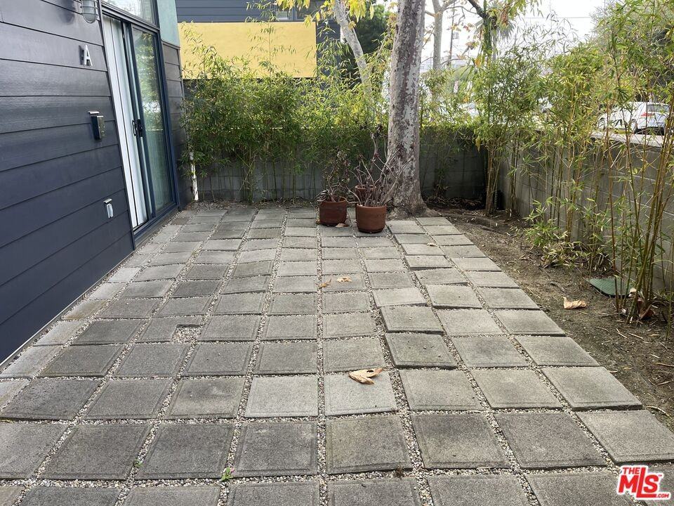 320 Indiana Avenue #320A