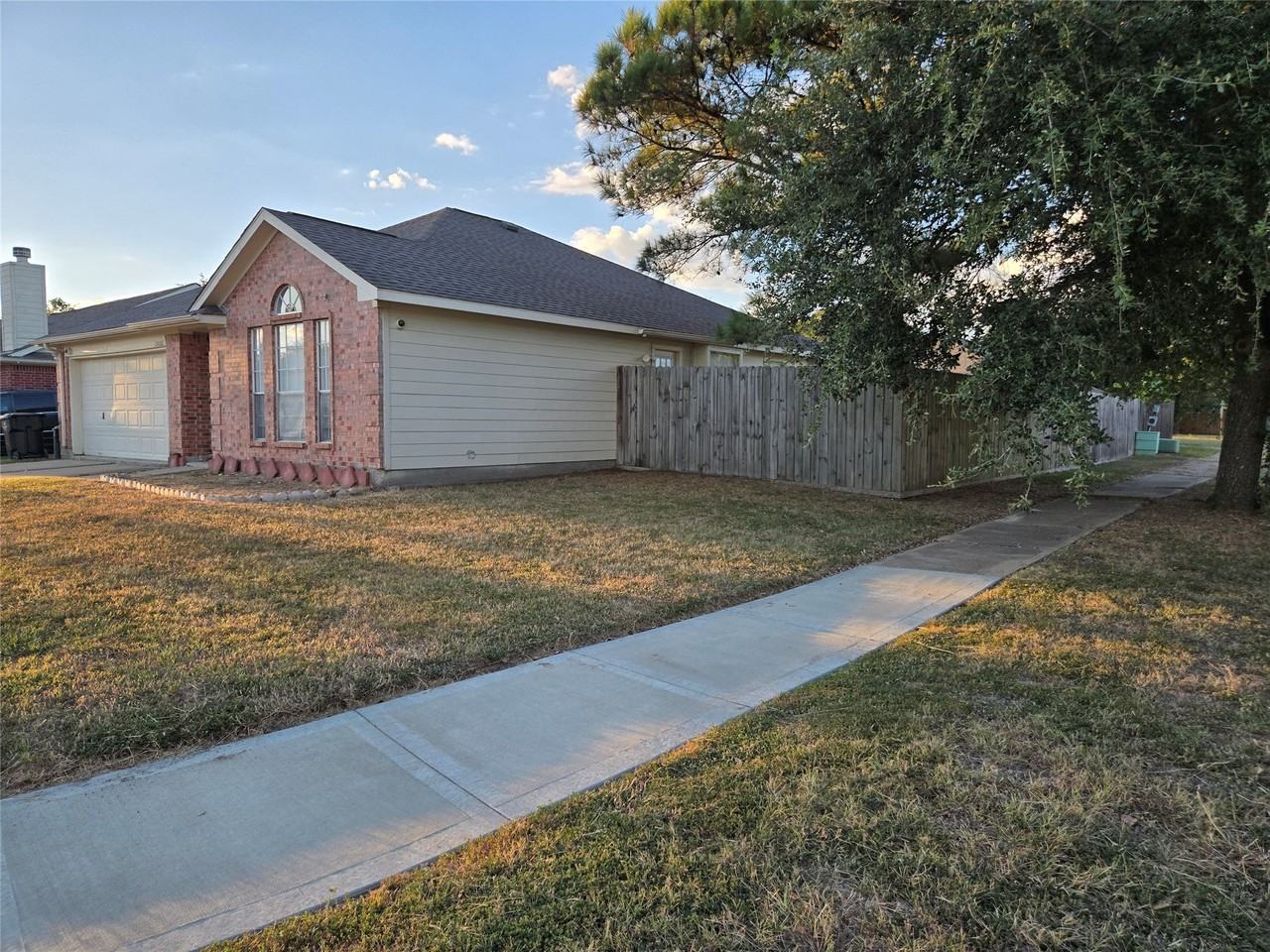 24202 Bar Kay Ln #24202 - Photo 5 of 15