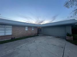 featured image of 134 Daniel Moore Avenue #134