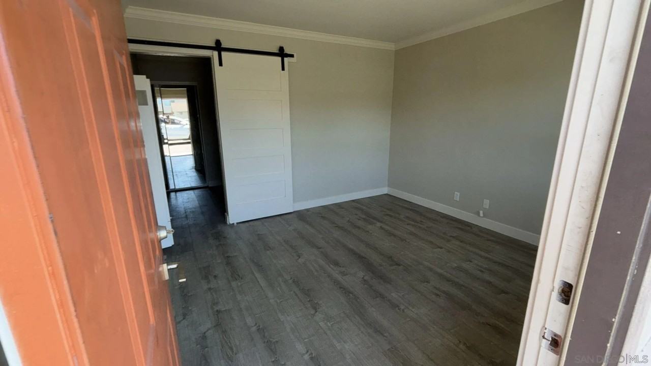 297 S Mollison Ave #297 - Photo 7 of 13