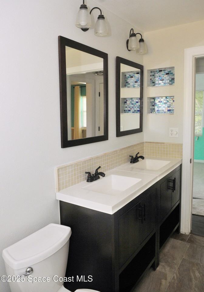 306 3rd Street #306 - Photo 3 of 22