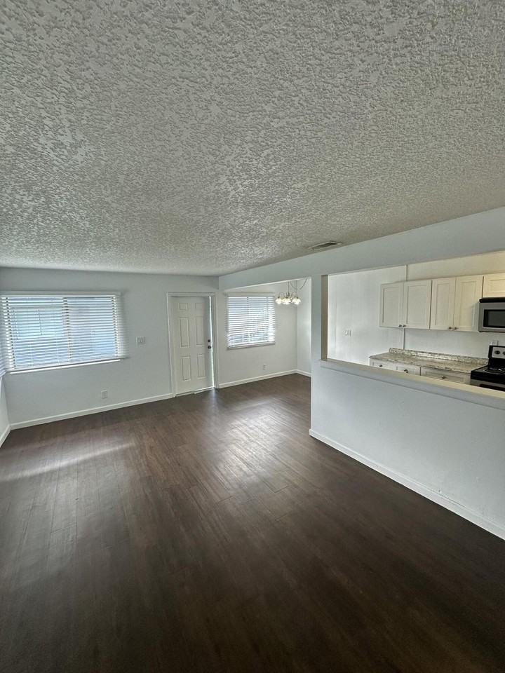 108 E Tiffany Dr #108-2 - Photo 7 of 14