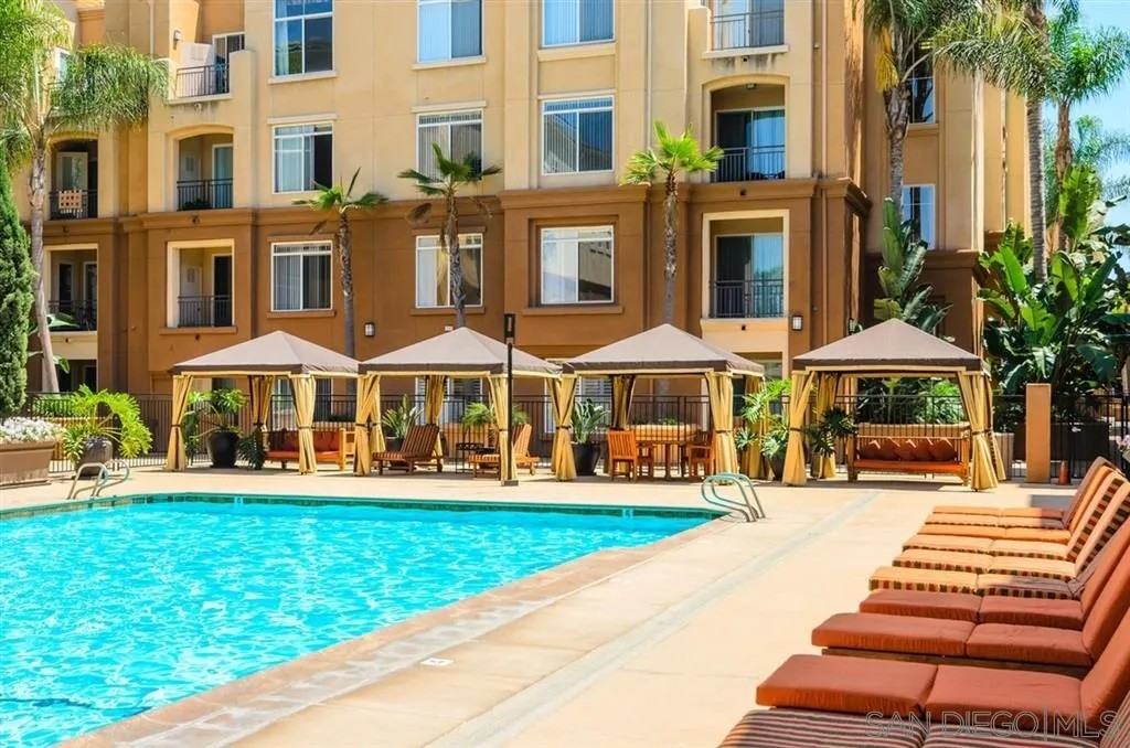 9293 Regents Road #9293 - Photo 3 of 33