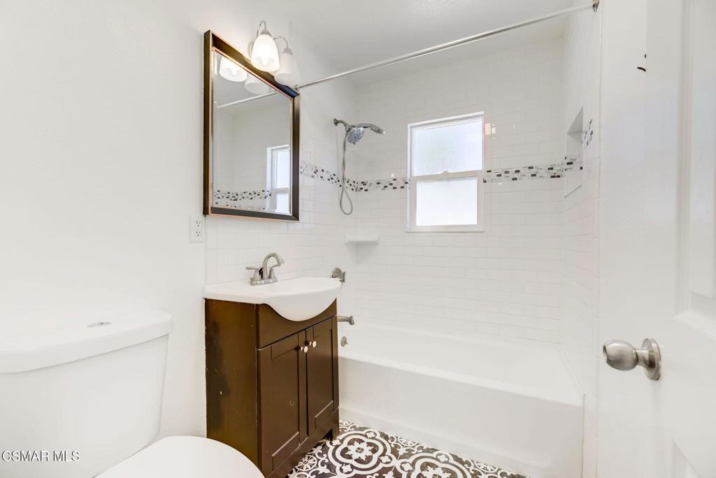 1236 Elsinor Ave #1236 - Photo 2 of 30