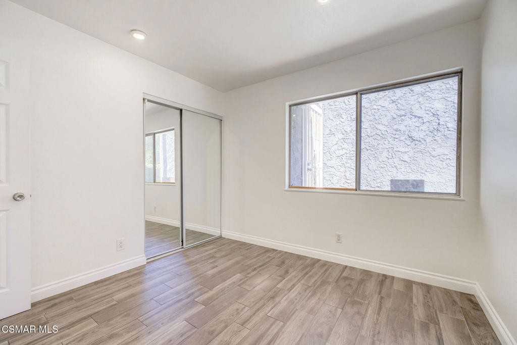 1236 Elsinor Ave #1236 - Photo 4 of 30