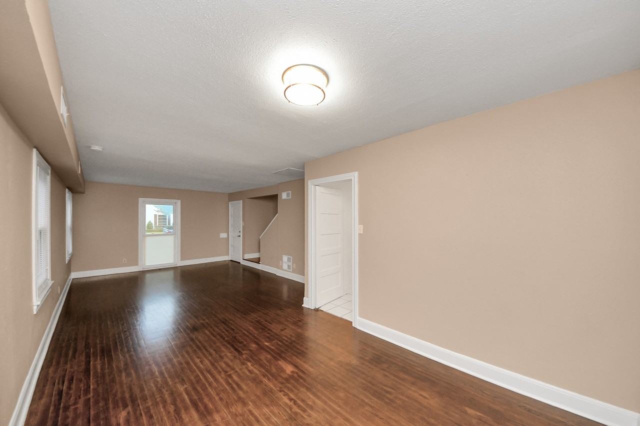 2332 Sheridan St #2332B - Photo 5 of 44