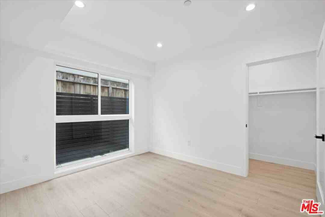 4922 S Centinela Ave #4922-2 - Photo 4 of 30