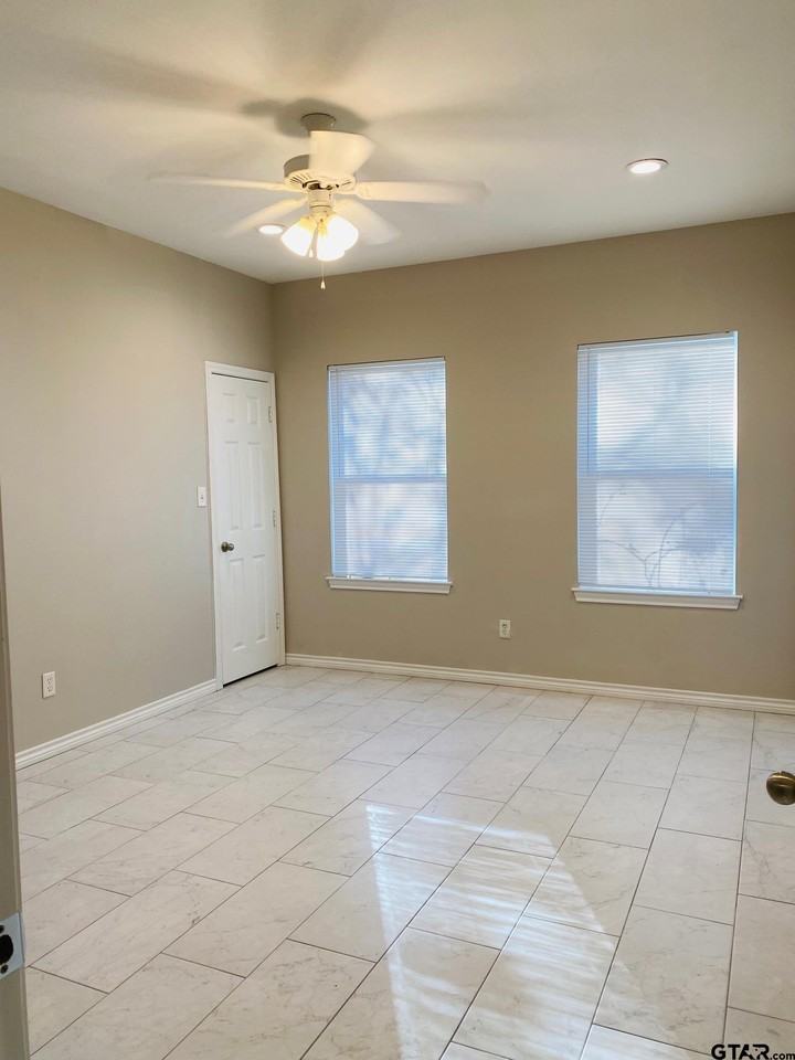 19586 Fm 2493 #19586