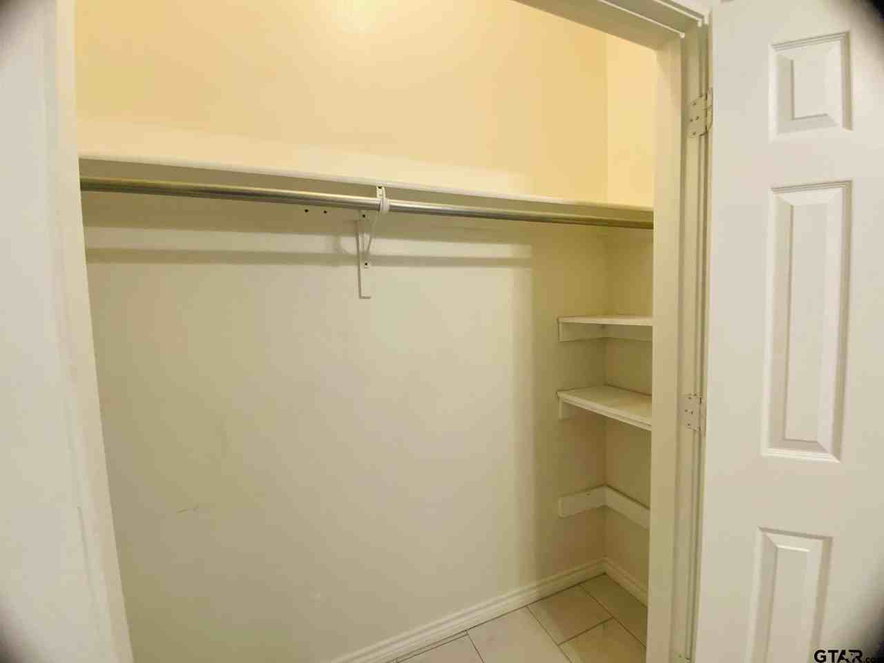 19586 Fm 2493 #19586 - Photo 2 of 15