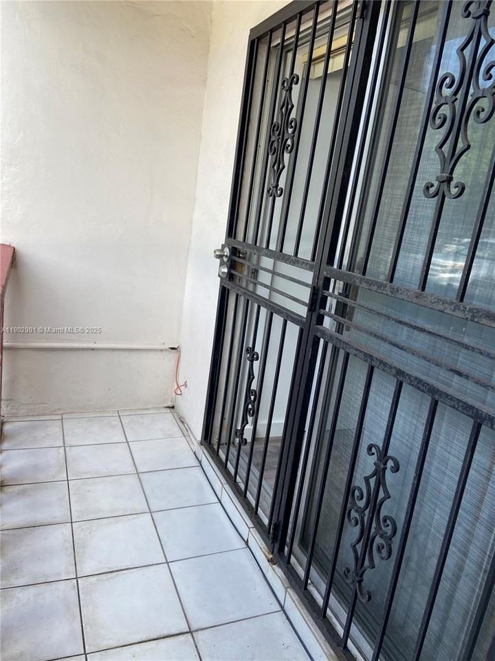 33010 Trojan Park #1000-3 - Photo 3 of 11