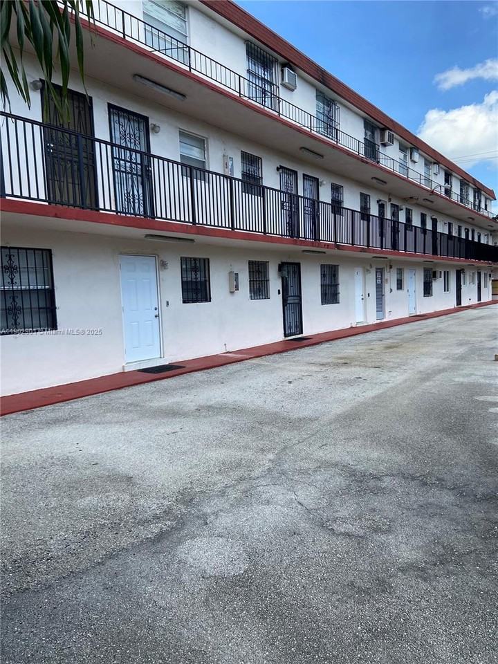 33010 Trojan Park #1000-3 - Photo 5 of 11