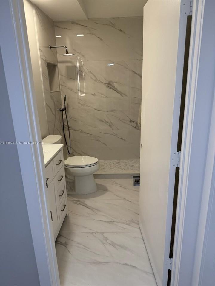 101 Northeast 8th Avenue #101-2 - Photo 3 of 50