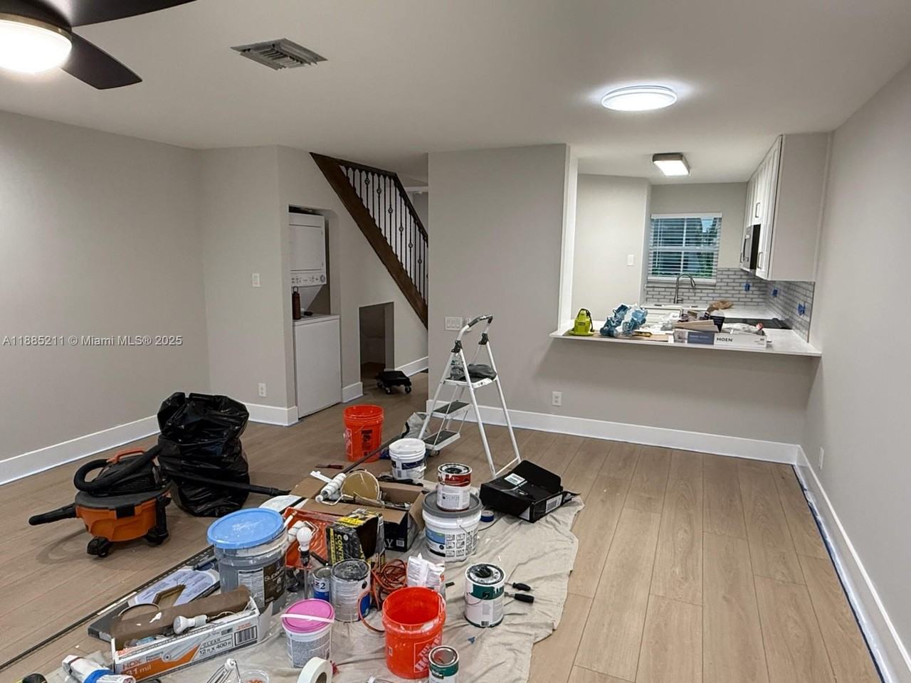 101 Northeast 8th Avenue #101-2 - Photo 5 of 50