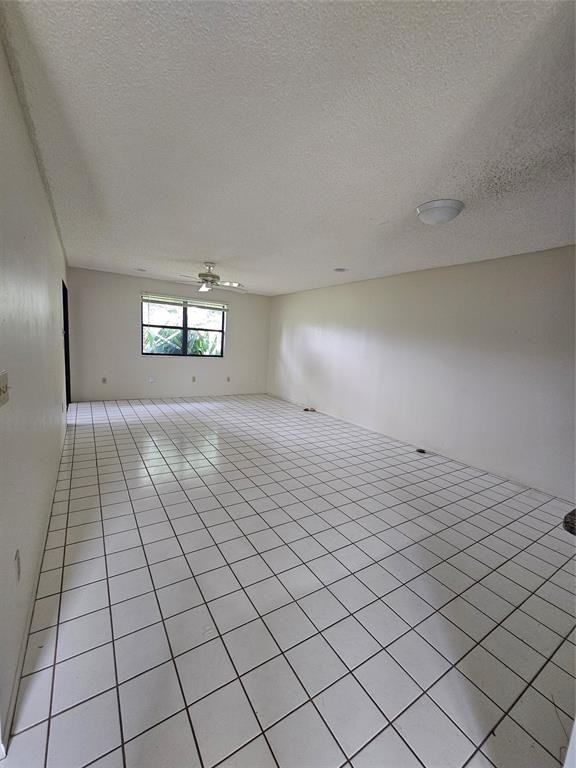 263 Deerfield Ct #263 - Photo 2 of 14