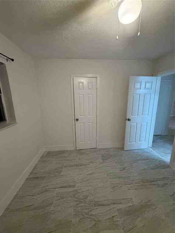 604 Nw 10th St #604B - Photo 5 of 14