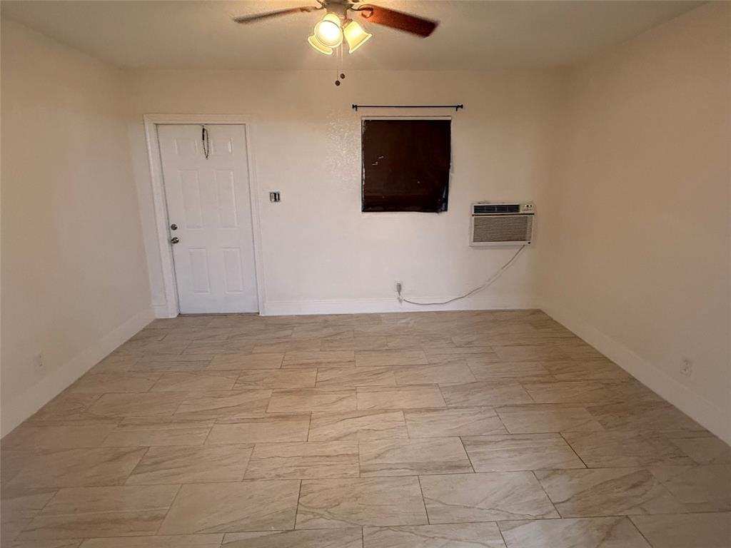 604 Nw 10th St #604B - Photo 6 of 14