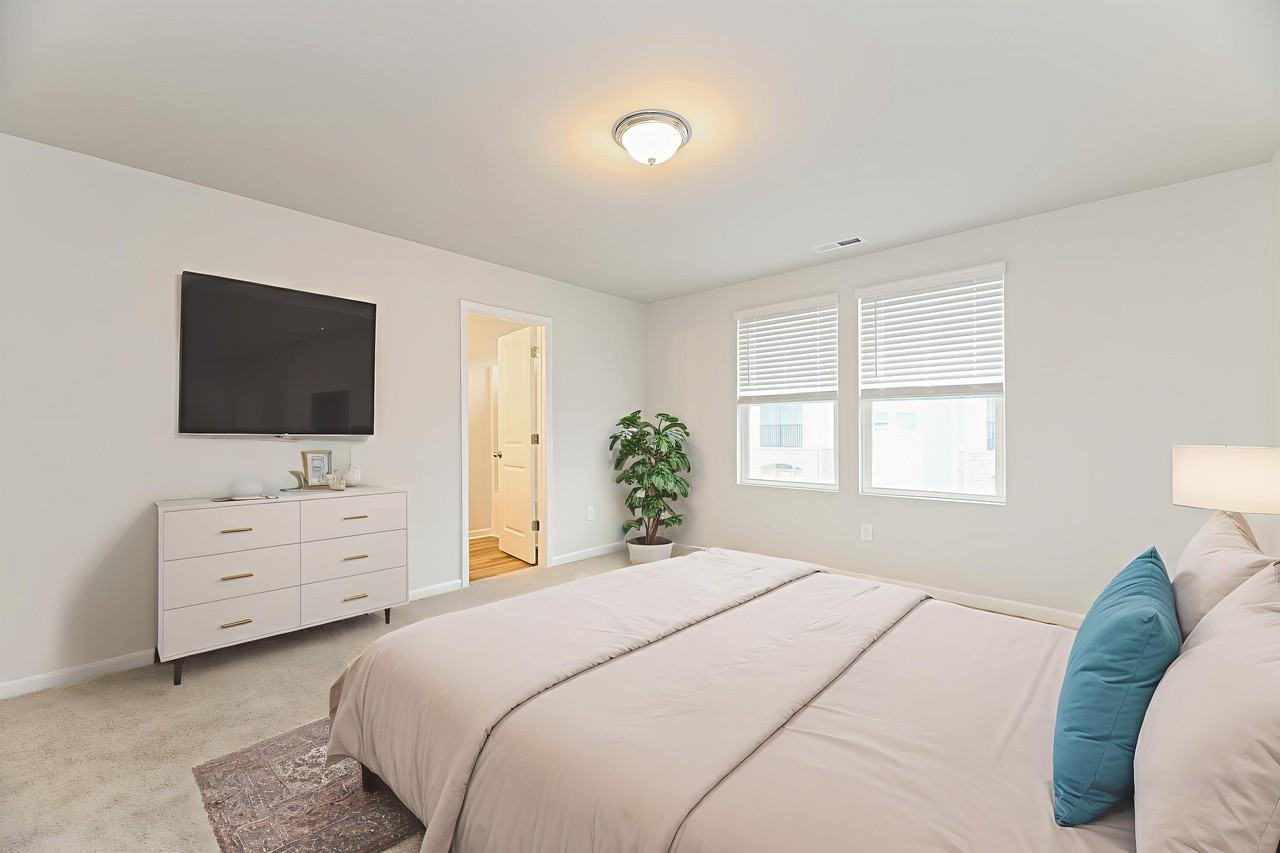 2808 Summer Townes Way - Photo 6 of 33