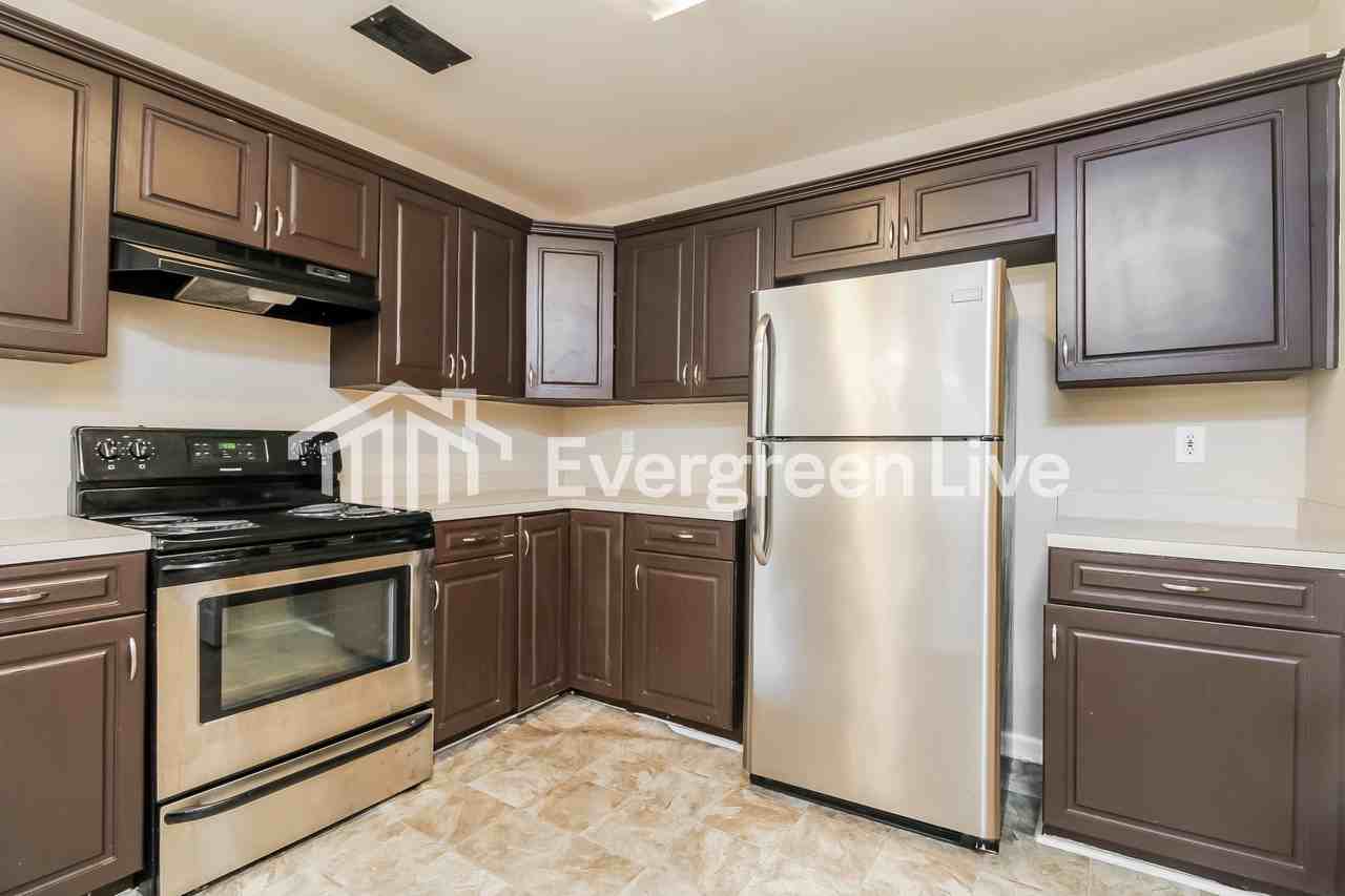 712 Summer Ridge Rd - Photo 6 of 16