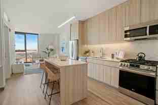 503 South Damen Avenue - Photo 1 of 1