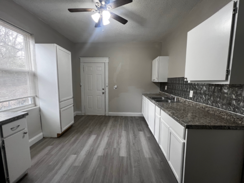 3534 Flora Ave - Photo 3 of 11