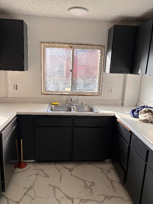 1128 33rd St Se - Photo 2 of 6