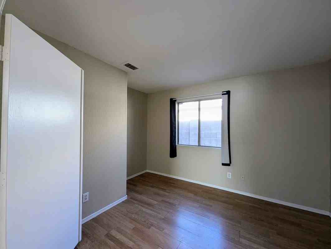 7059 West Gardenia Avenue - Photo 3 of 50