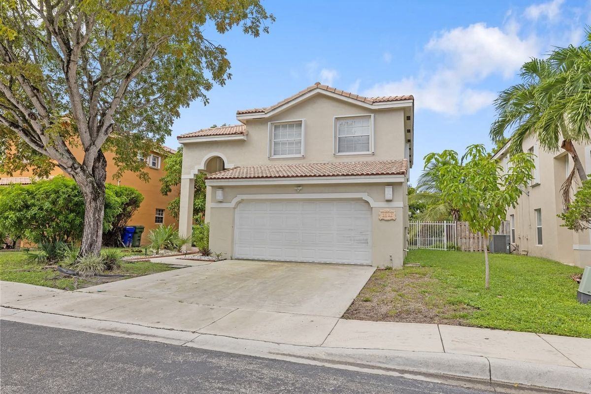 1512 Southwest 106th Avenue - Photo 3 of 14