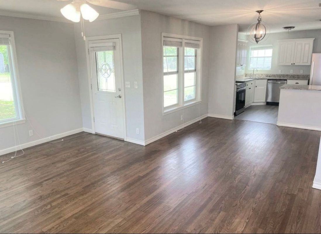 5617 Birchman Avenue - Photo 2 of 11